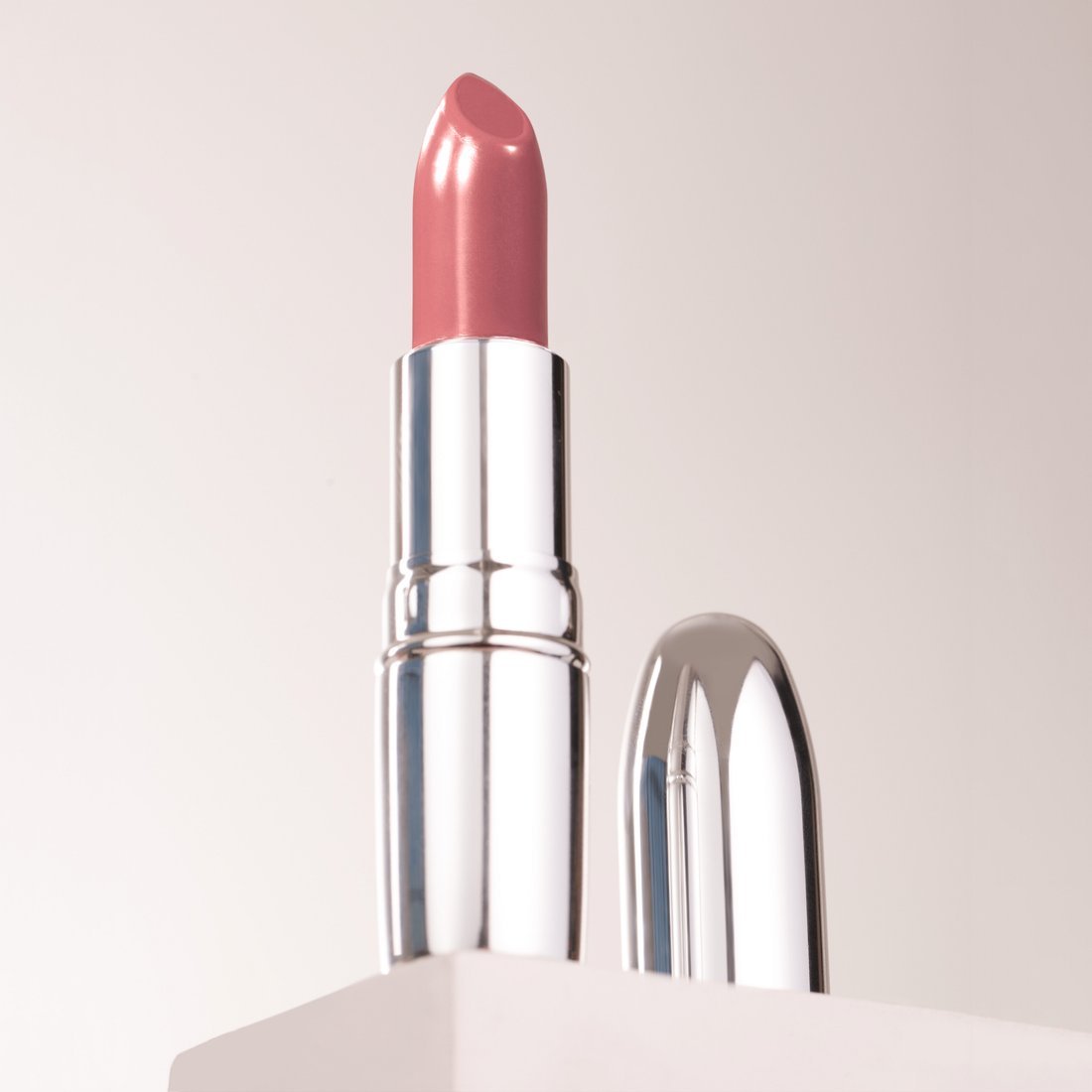 NUDE Envie nude-mauve lipstick